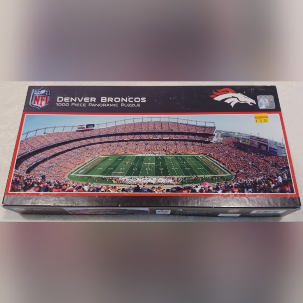 Denver Broncos NFL 1000 piece Panoramic Puzzle